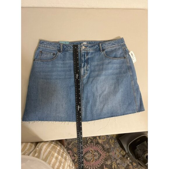 Old Navy Sz 18 A Line Mini Skirt Raw Hem NWT Medium Wash Beach Coastal - Picture 7 of 9